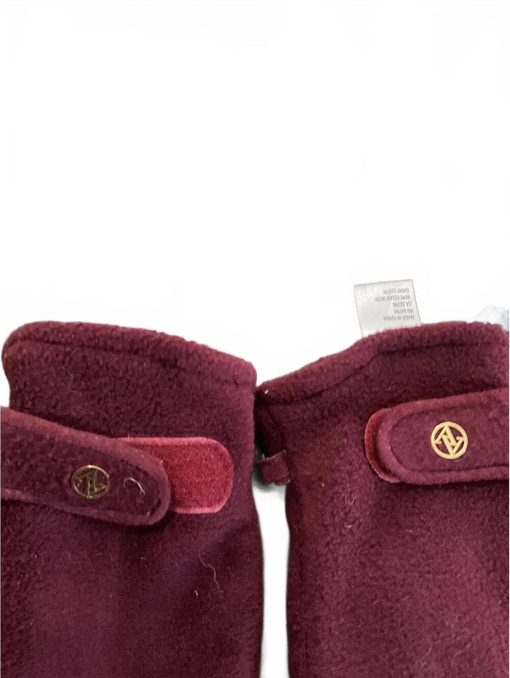 Cozy Burgundy Fleece Gloves with Adjustable Strap - Picture 3 of 6